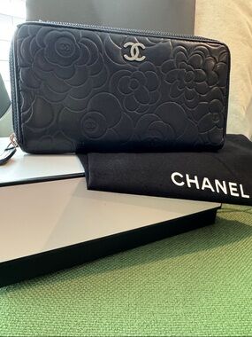 CHANEL Black Camellia Quilted Zip-Around Wallet with Silver CC